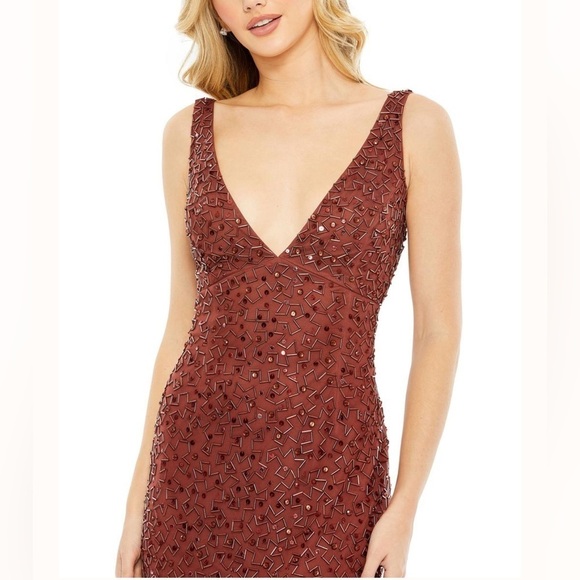 Mac Duggal Red Sequin Maxi Gown with V-Neck for Wedding Guest size 4 nwt - Picture 4 of 14